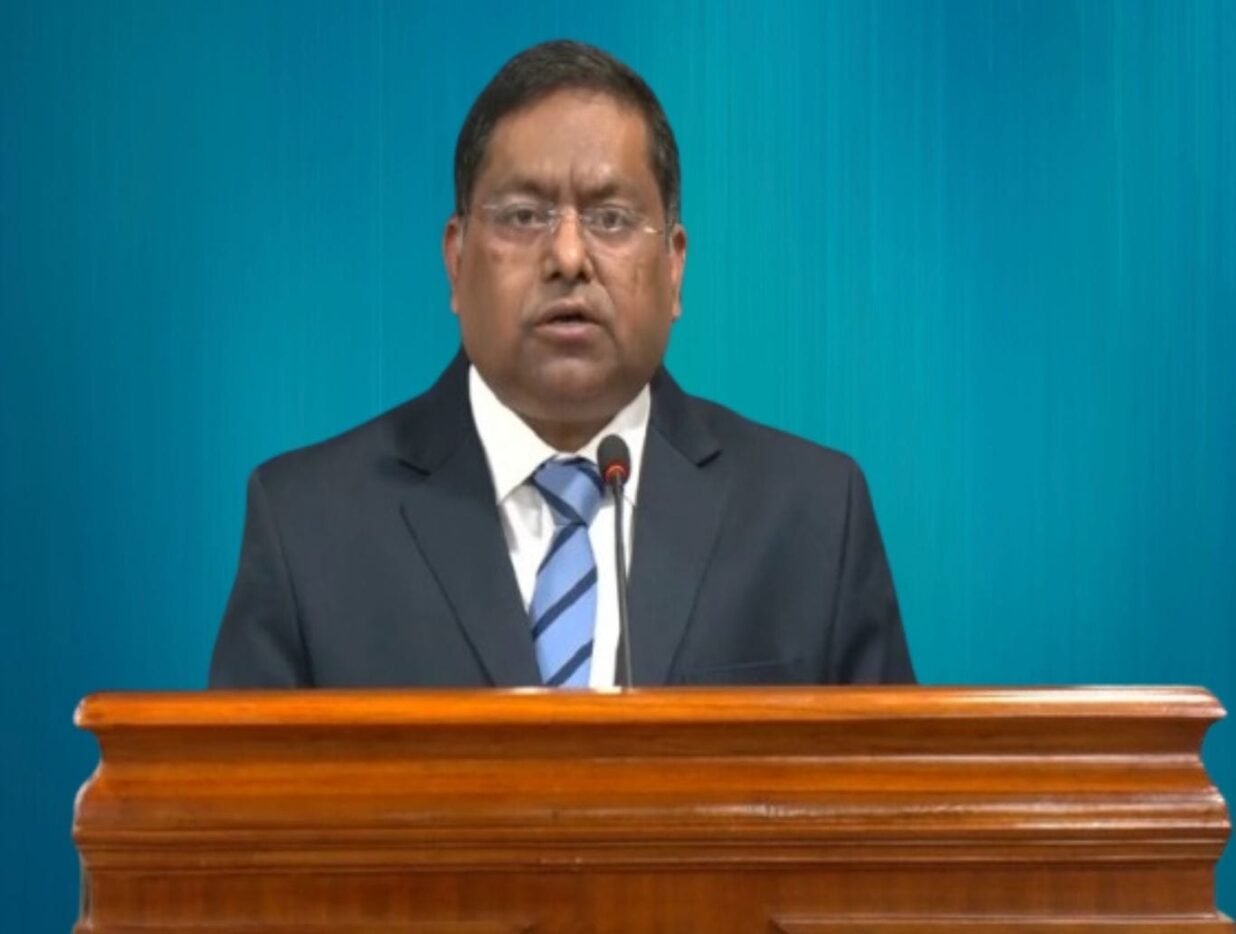 French President Emmanuel Macron’s Morning Run in Mumbai Delivers Strong Message to Young People: MEA