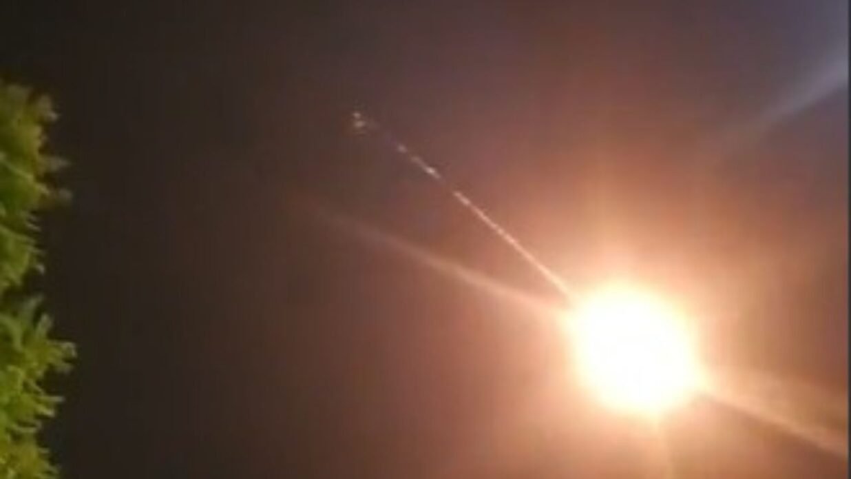 Dimona Missile Attack : Missile Strikes Near Dimona Trigger Chaos as ‘Fireball’ Videos Spread Online