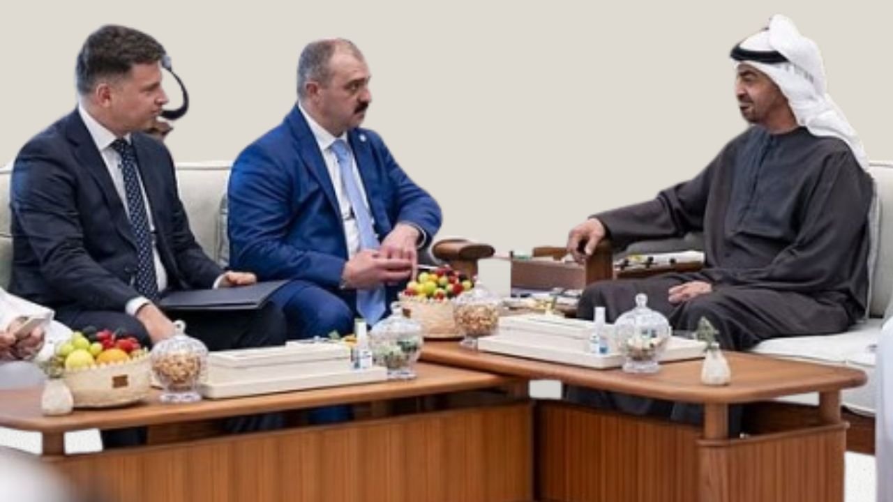 UAE President Receives Key Message from Belarus via Special Envoy